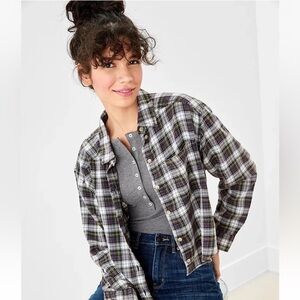 American Eagle Outfitters Plaid Button Down Shirt - Black, White, Green
